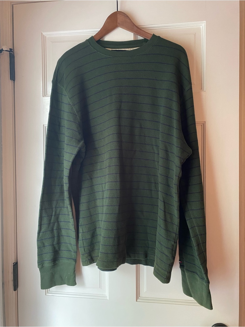 Men’s Tommy Hilfiger Green Striped Crewneck Waffle-Knit Long-Sleeved T-shirt